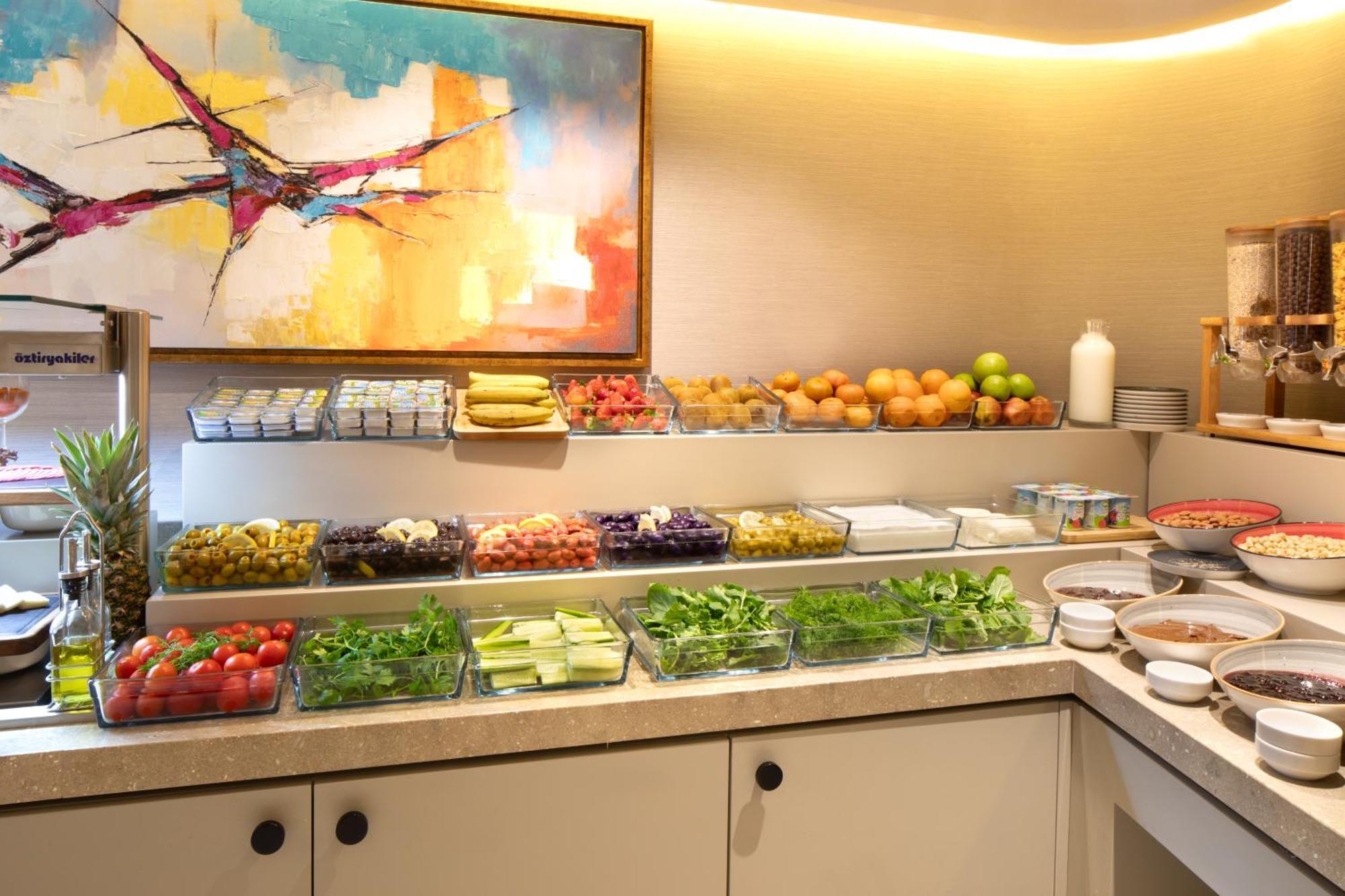 Bentley Hotel Old City-Special Class Estambul Exterior foto A salad bar