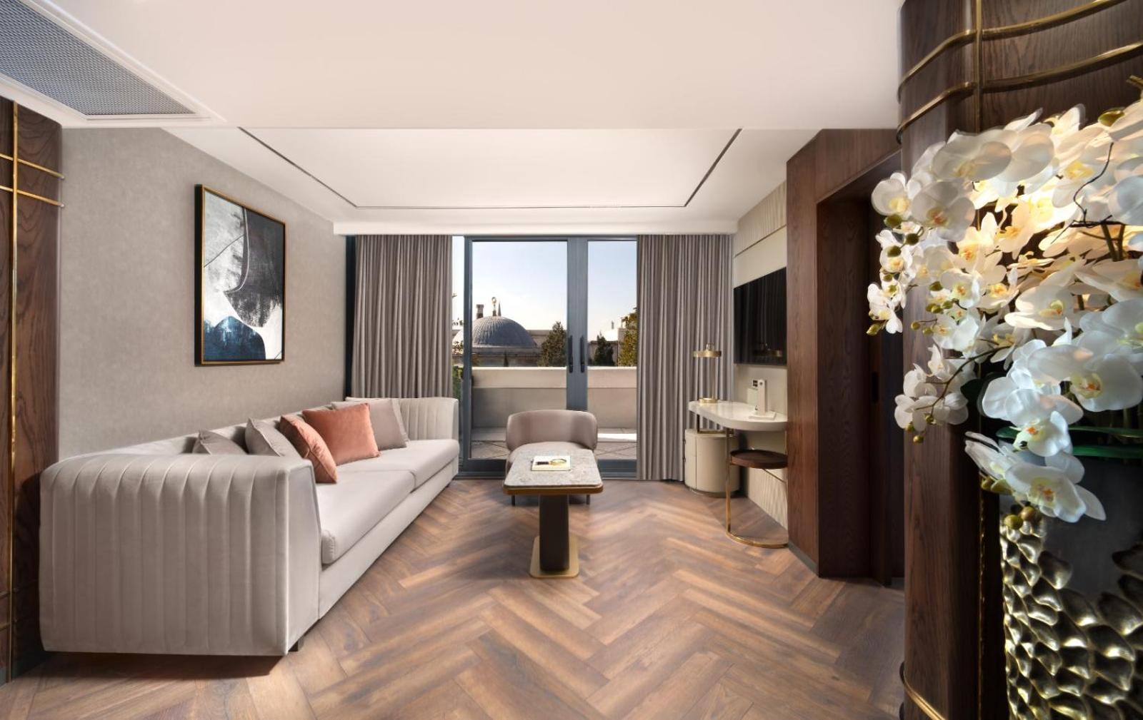 Bentley Hotel Old City-Special Class Estambul Exterior foto The interior of a suite at The London West End